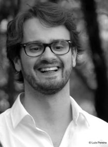 537729_2648607950144_1893437319_n