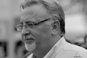 548809_2542153288844_156246898_n