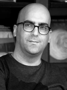 576811_2183990014986_2076943977_n